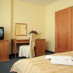 hotel-claris-room-2